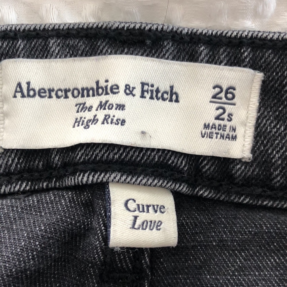Jeans - Picture 3 of 3